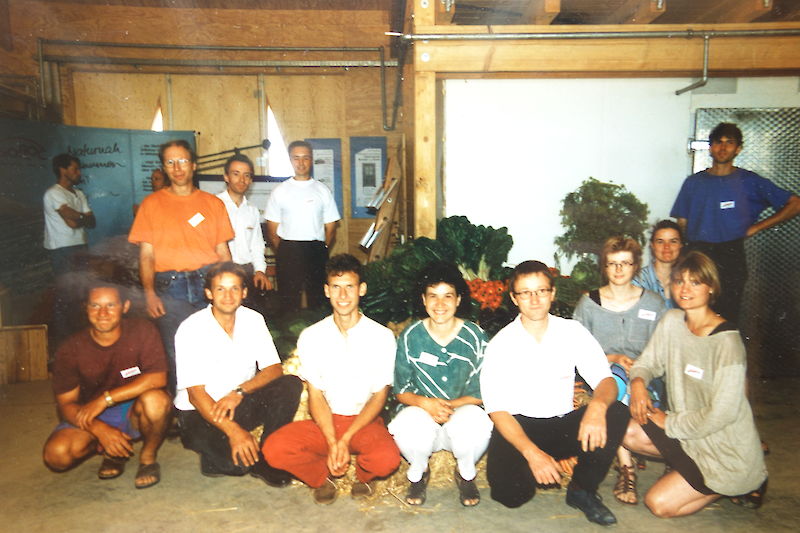 Das sind wir bei der Einweihung von Piluweri 1996